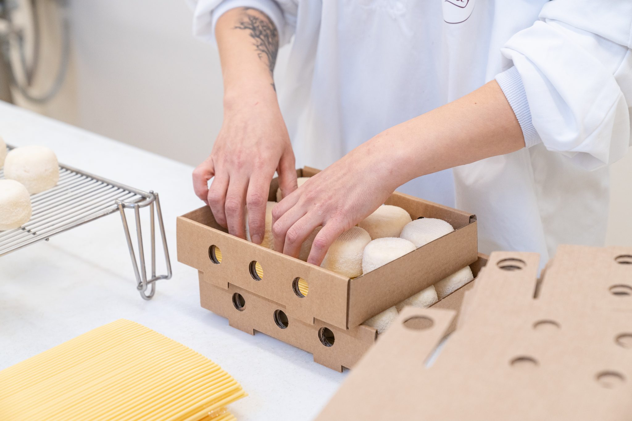 crottin dans un carton